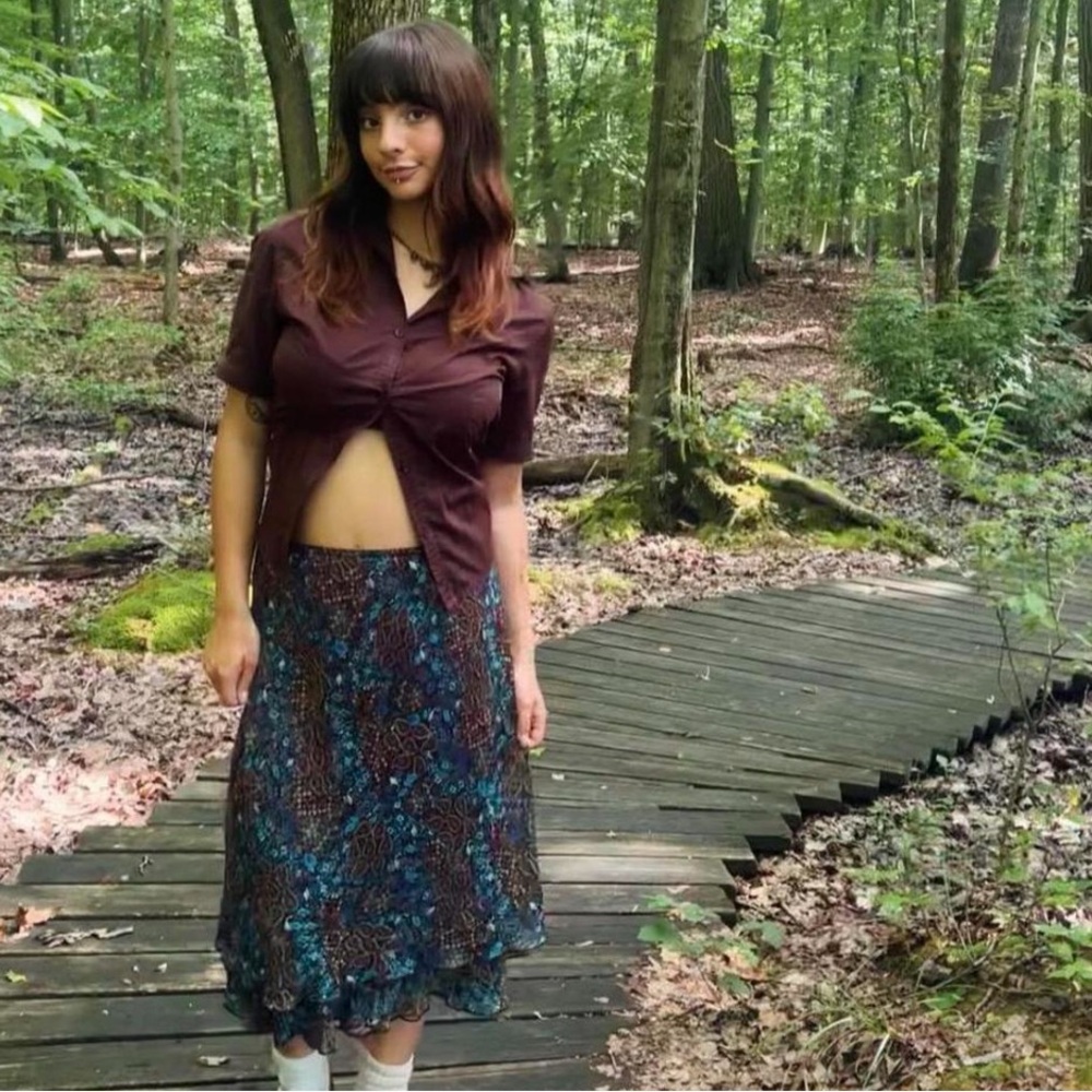 brown and blue midi skirt! size s but very stretchy!!!